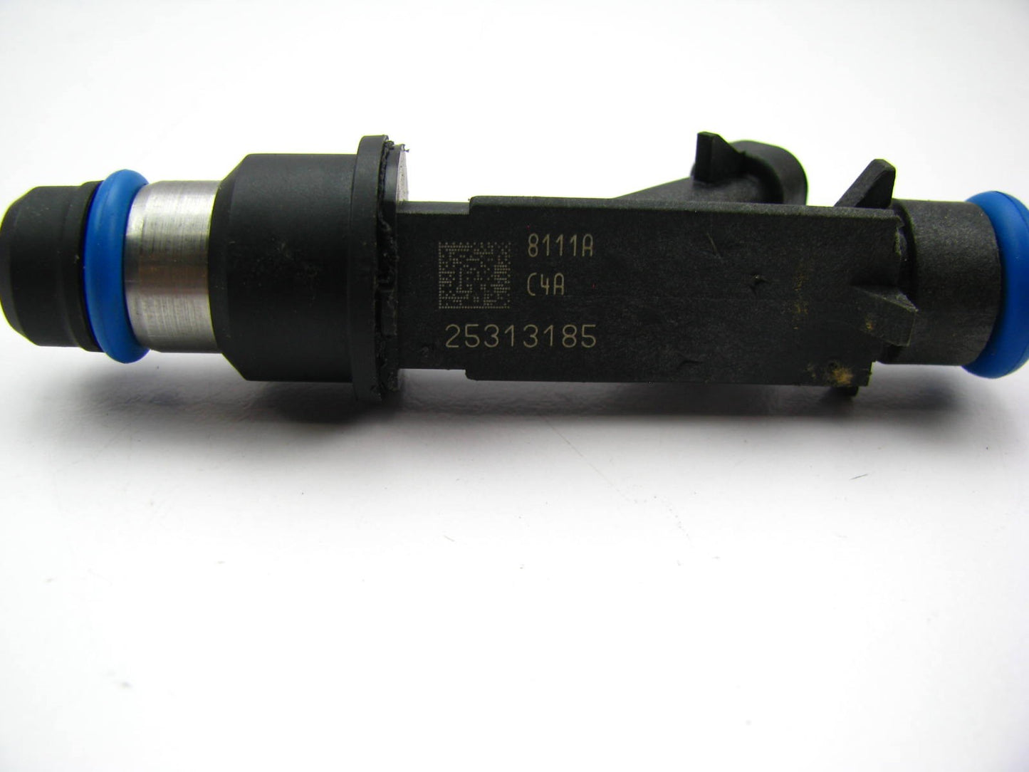 NEW - OUT OF BOX - Acdelco OEM GM 12569573 Fuel Injector