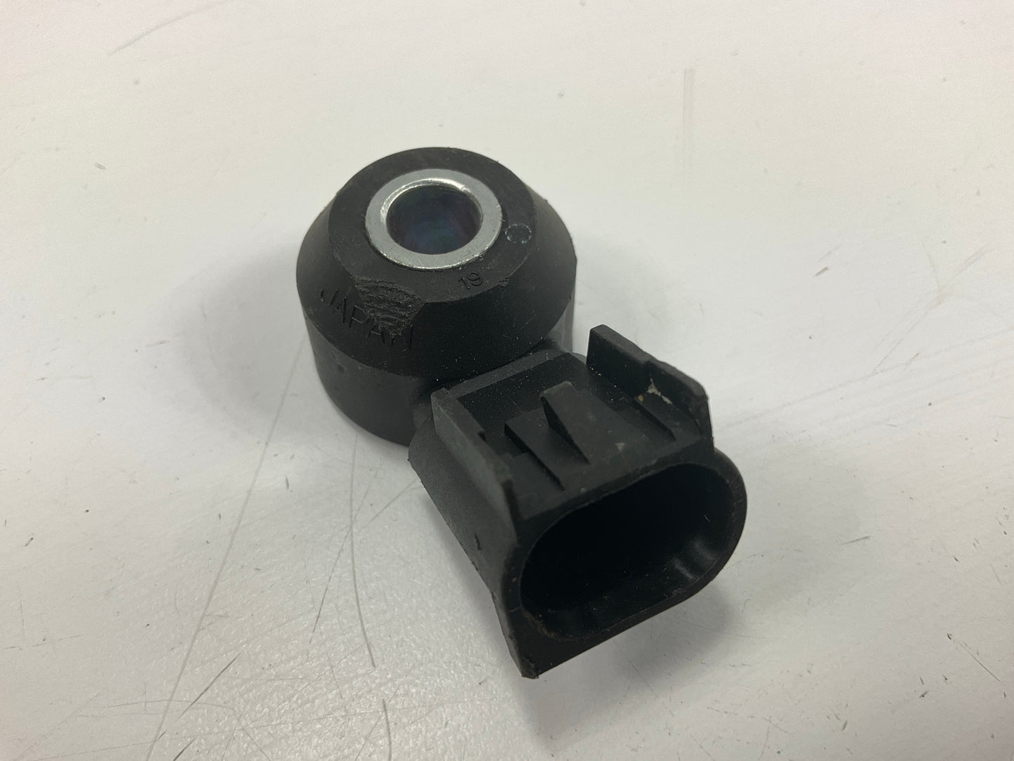NEW UNBOXED OEM GM Ignition Knock (Detonation) Sensor # 12570125