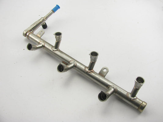NEW - OUT OF BOX - OEM GM 12572886 Empty Fuel Rail 2004-2007 Cadillac 3.6L V6