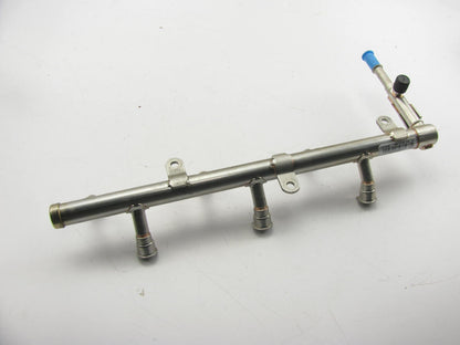NEW - OUT OF BOX - OEM GM 12572886 Empty Fuel Rail 2004-2007 Cadillac 3.6L V6