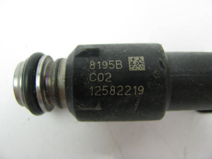 NEW - UNBOXED DELPHI 12582219 Fuel Injector 2005-10 Cobalt, 2007-09 G5 2.2L