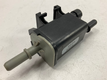 NEW - OUT OF BOX - OEM GM 12597567 Vapor Canister Purge Valve