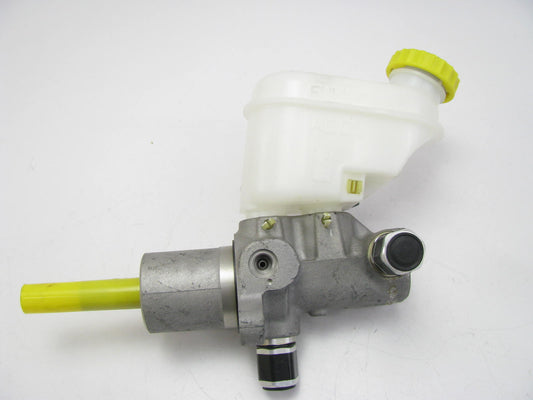 NEW - OUT OF BOX 13-3004 Brake Master Cylinder With Reservoir