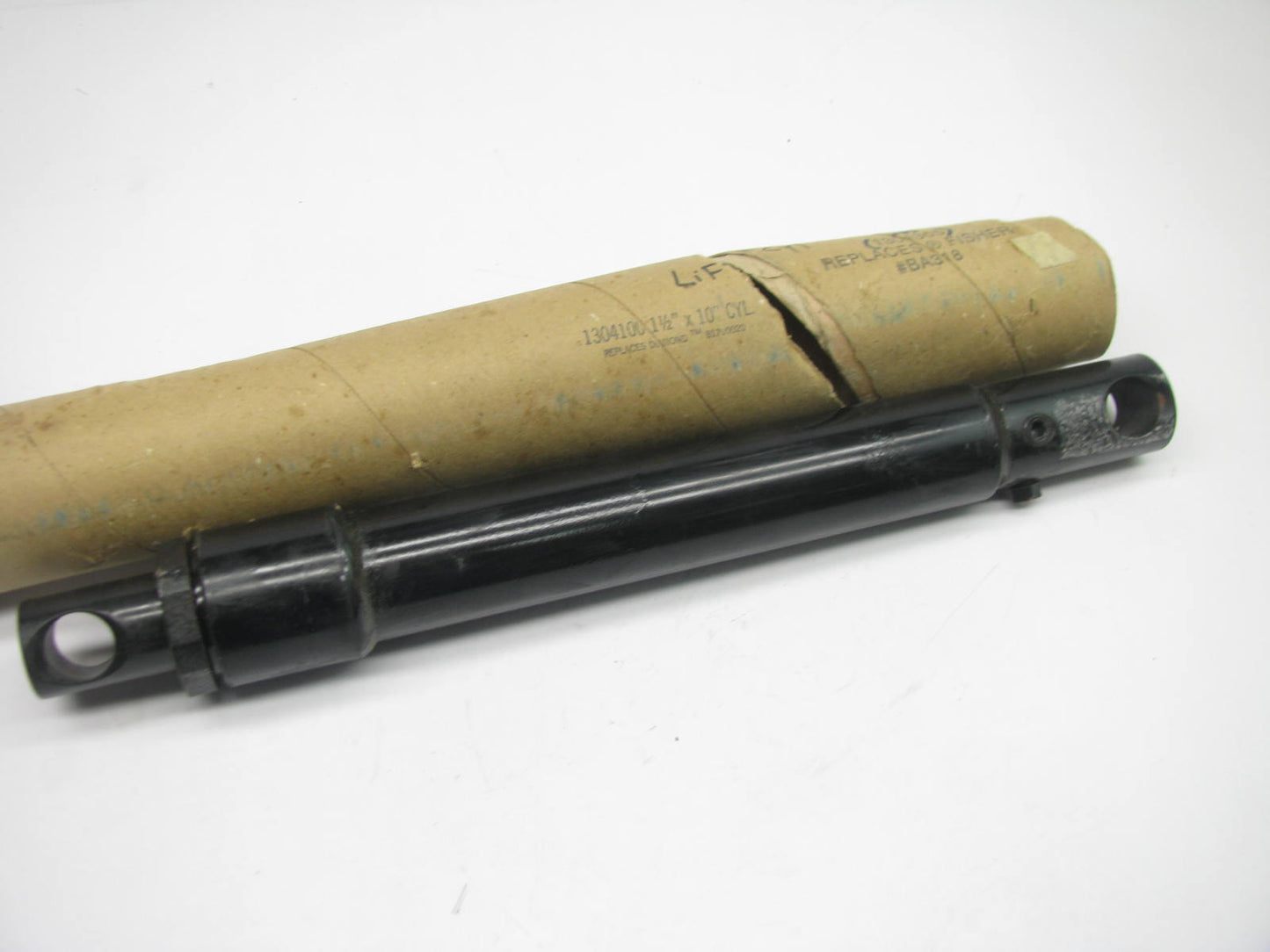 NEW - OUT OF BOX 1304305 Replacement Snow Plow Hydraulic Cylinder 1.5'' X 10''