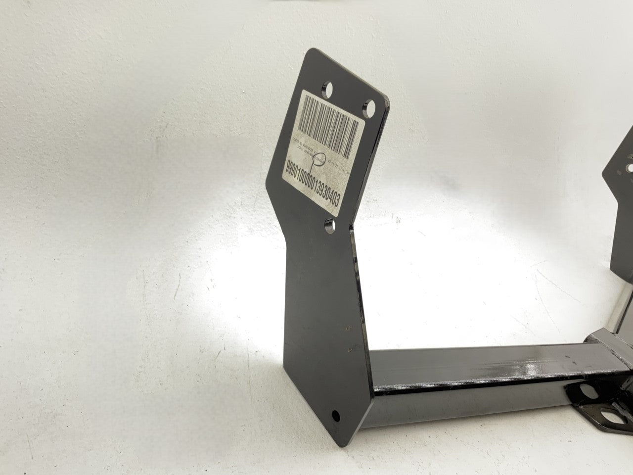 NEW - UNBOXED 13088 Class 3 Hitch, 2'' Receiver For 1996-2004 Nissan Pathfinder