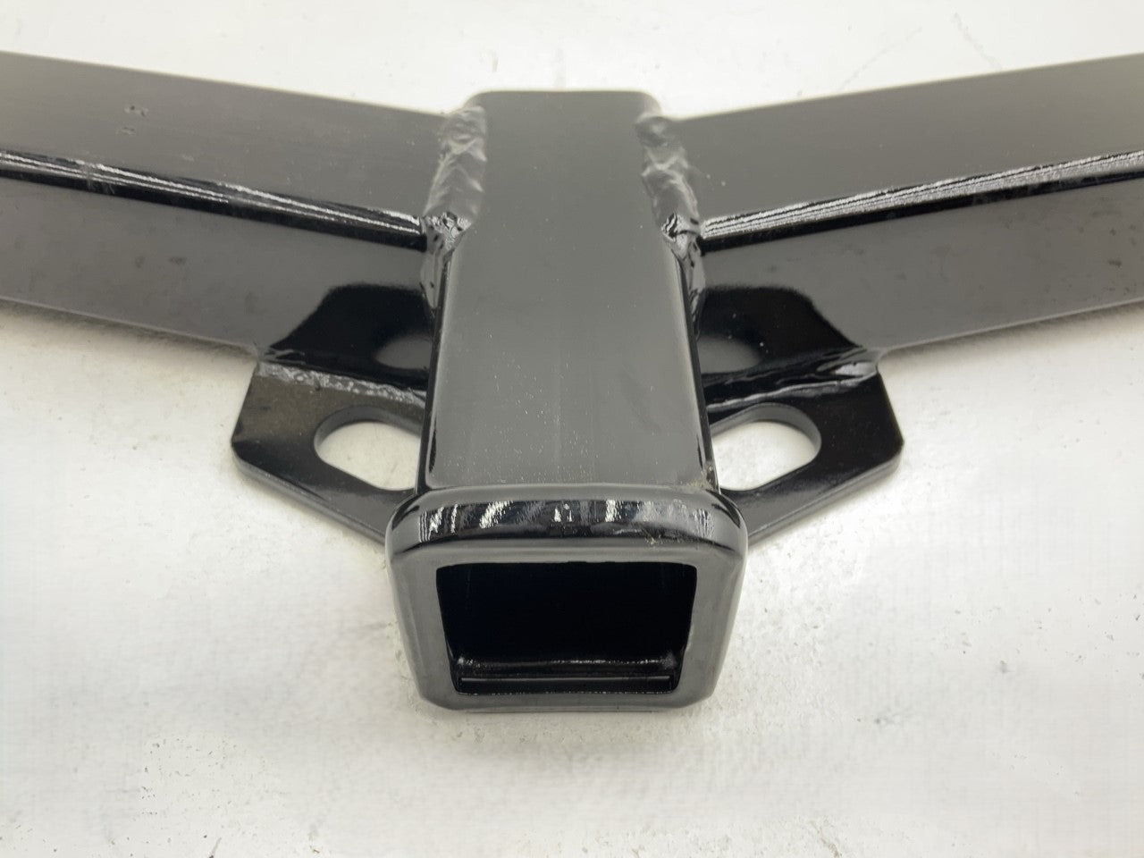 NEW - UNBOXED 13088 Class 3 Hitch, 2'' Receiver For 1996-2004 Nissan Pathfinder