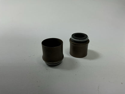 NEW UNBOXED 13207-H7210 Engine Valve Stem Seals For Datsun A14 A15