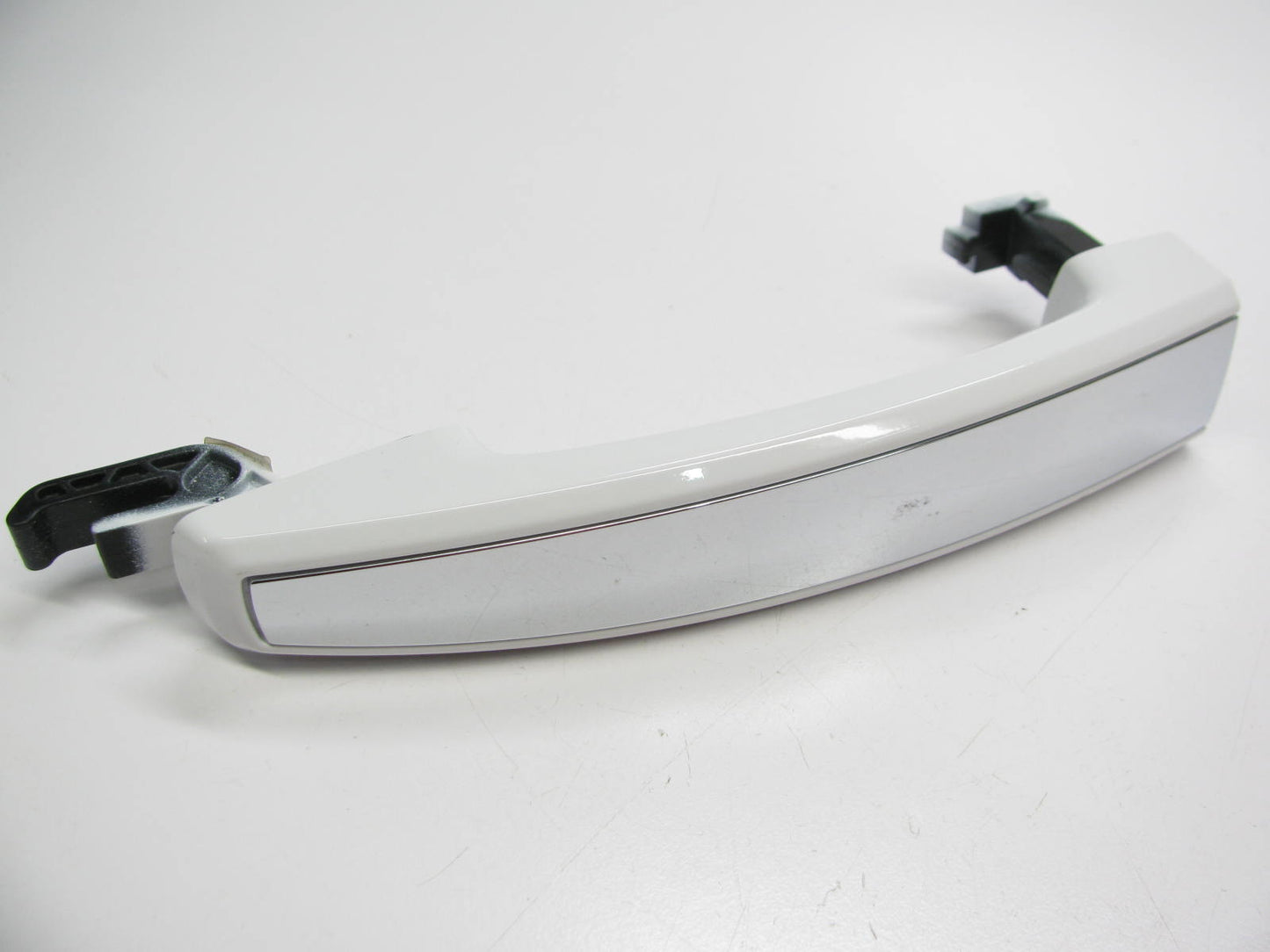 NEW OEM GM Summit White/chrome Exterior Door Handle Front/ Rear L/ R