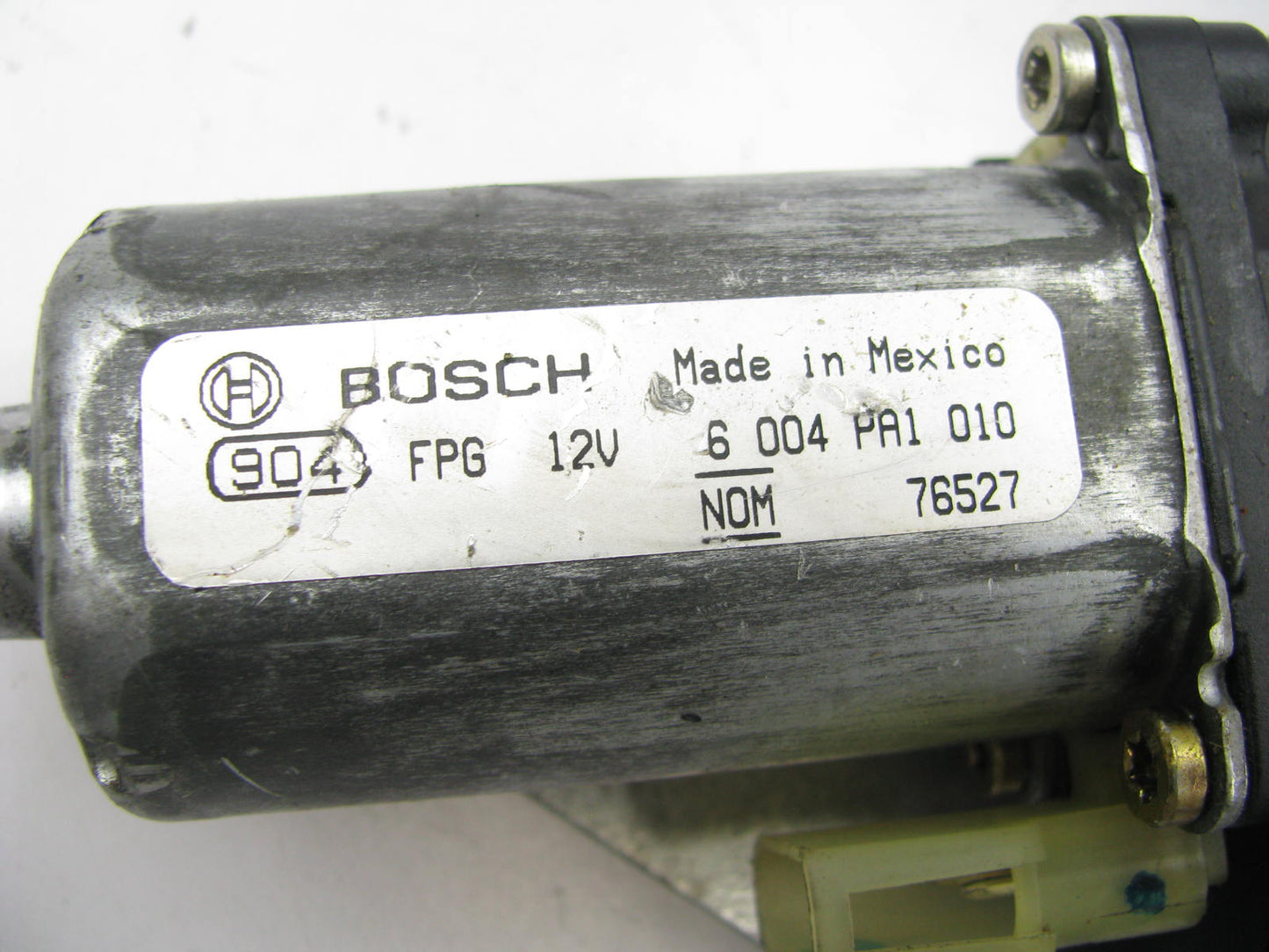 NEW - OUT OF BOX - 135-018030R REAR RIGHT Power Window Motor W/ Regulator