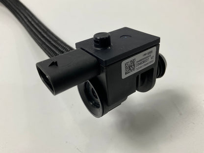 NEW Unboxed OEM GM 13581099  Power Brake Booster Vacuum Sensor + Free Tube