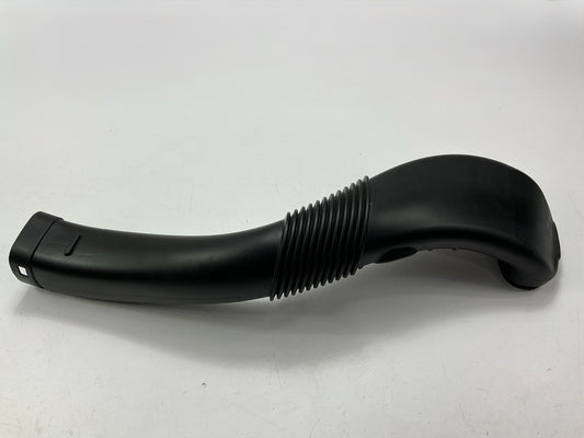 UNBAGGED NEW OEM 08-14 BMW E70 X5 X6 4.4L Right Air Intake Duct Tube 13717577446