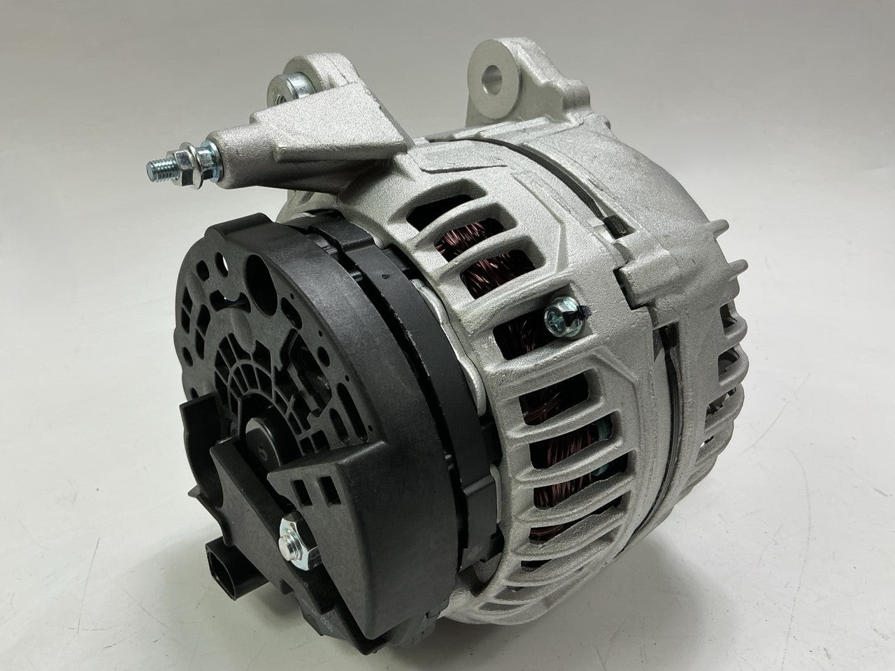 NEW Aftermarket 13853N Alternator, 120 Amp