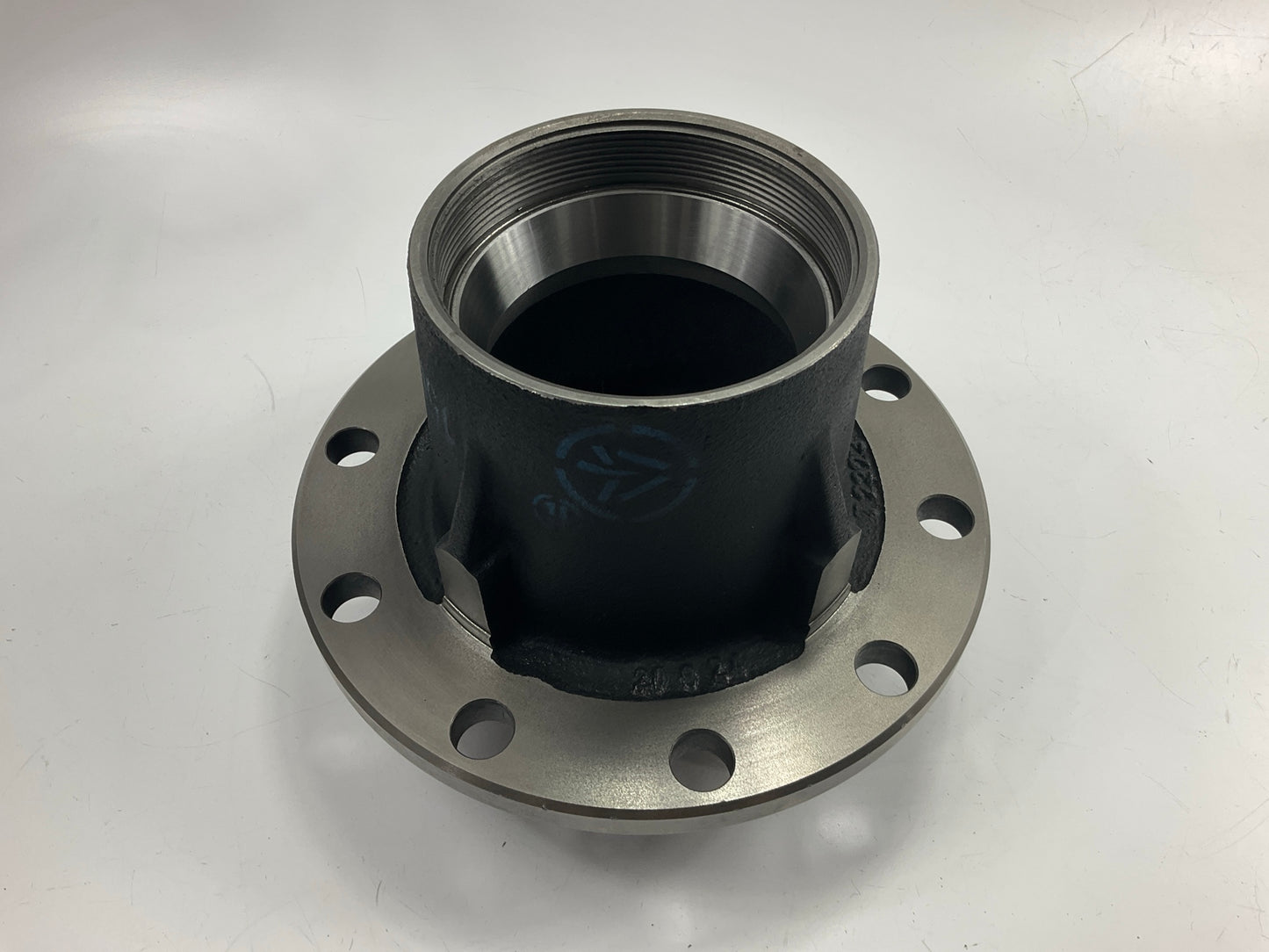NEW UNBOXED Automann 150.T1201 Outboard Mount Wheel Hub