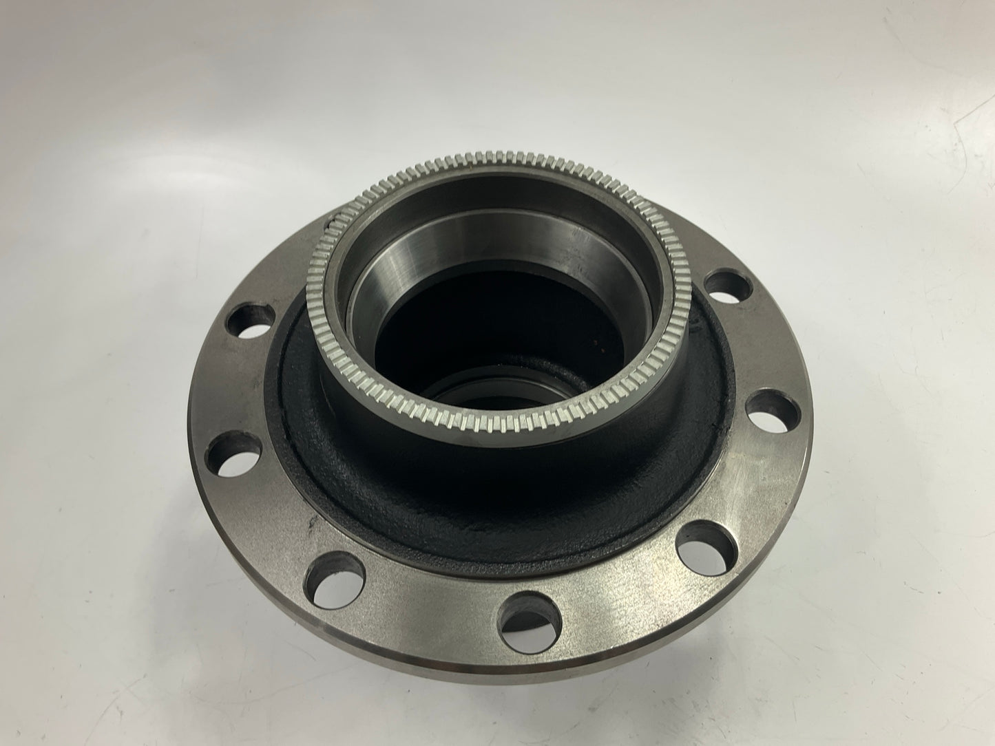 NEW UNBOXED Automann 150.T1201 Outboard Mount Wheel Hub