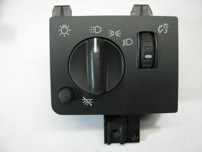 NEW -  OUT OF BOX - OEM GM 15124571 Headlamp Headlight Switch