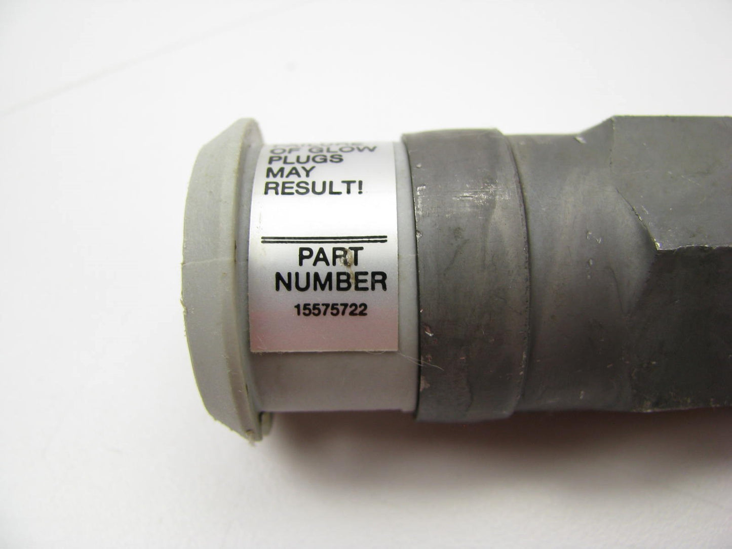 NEW - OUT OF BOX - OEM GM 15575722 Diesel Glow Plug Controller Switch