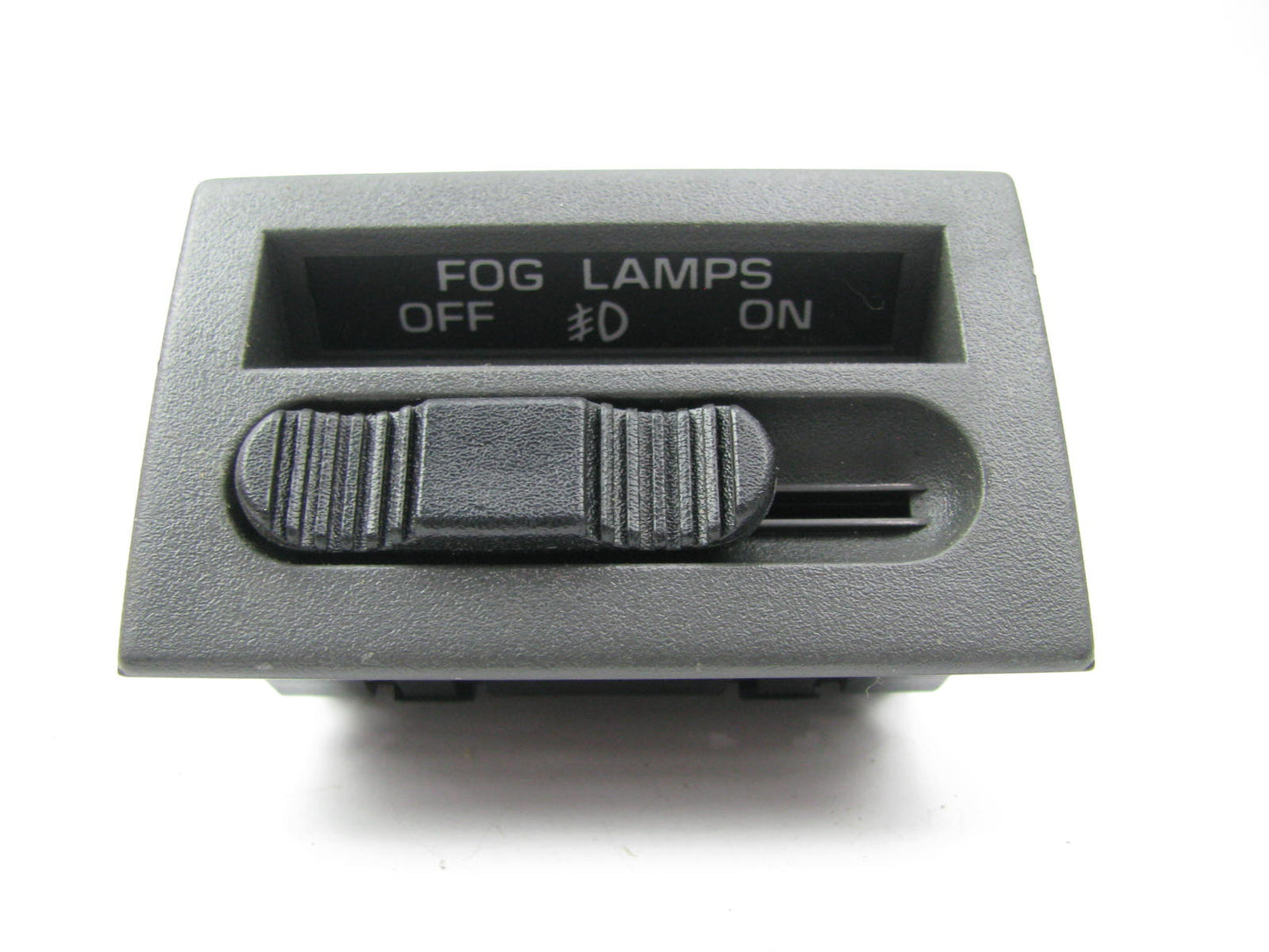 NEW - OUT OF BOX 15638278 Fog Light Lamp Switch For 1990-1995 Safari & Astro