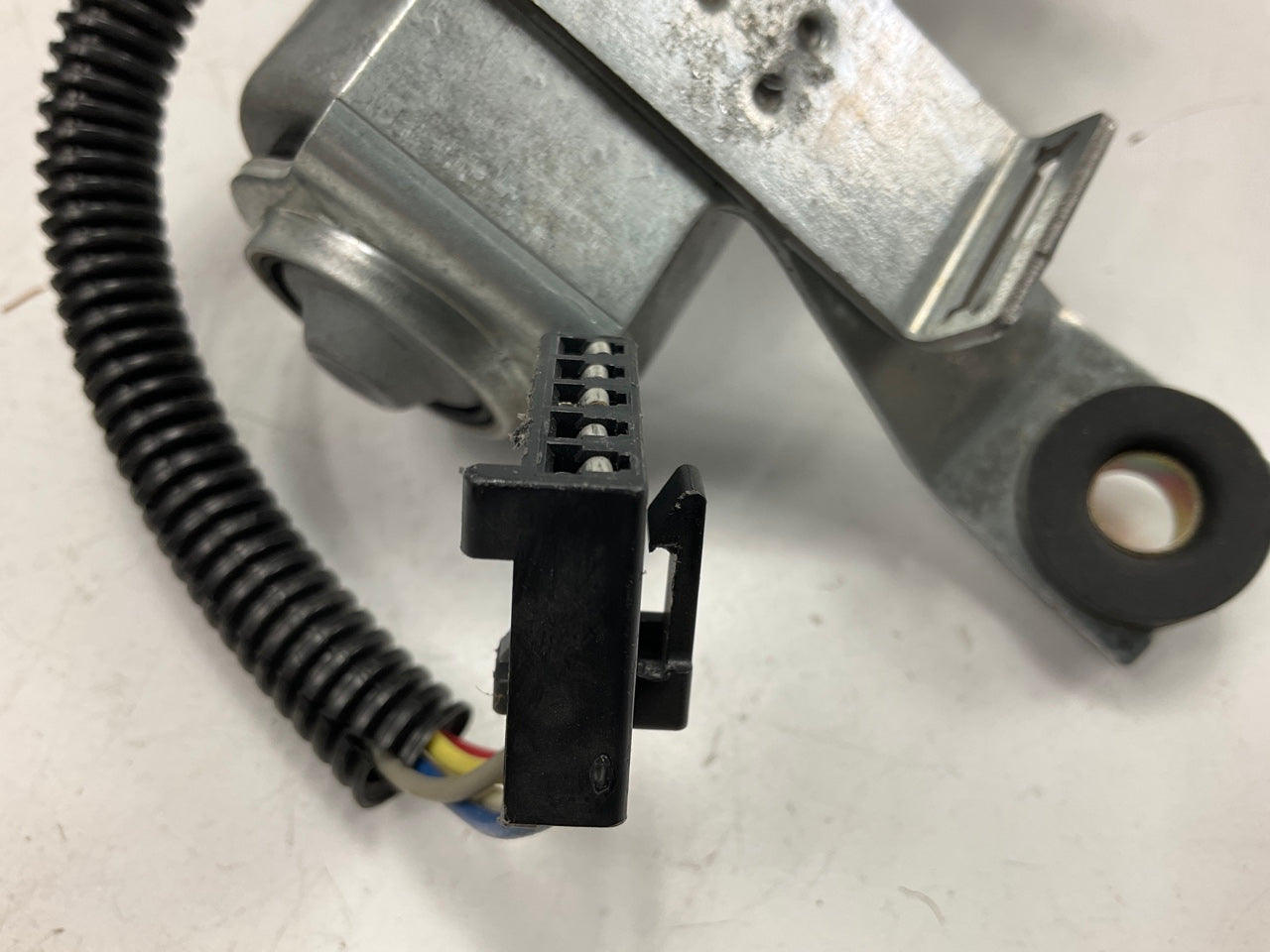 NEW UNBOXED OEM GM 15725407 Rear Back Glass Wiper Motor