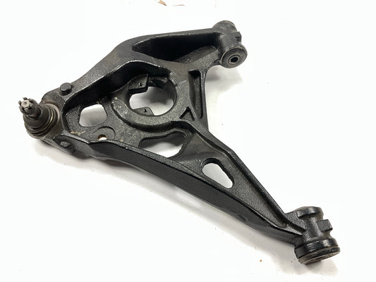 New UNBOXED 15750832 Front Left Lower Control Arm Ball Joint 03-20 Chevy Express