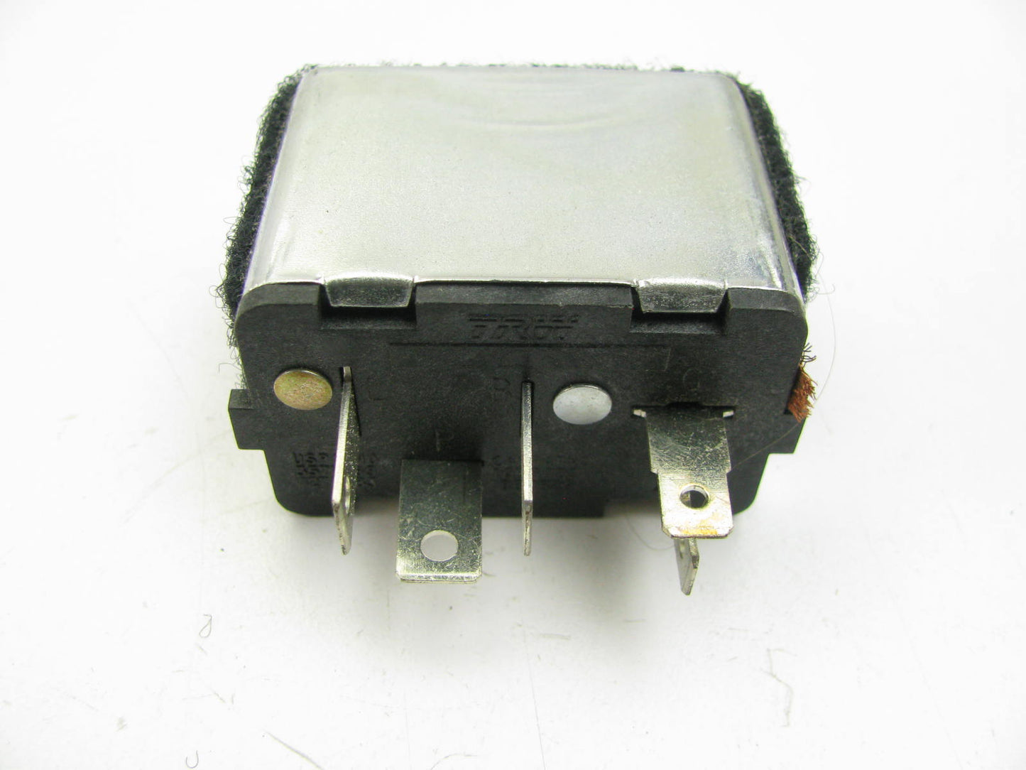 NEW UNBOXED OEM GM 15982652  Rear Window Defogger Defrost Relay