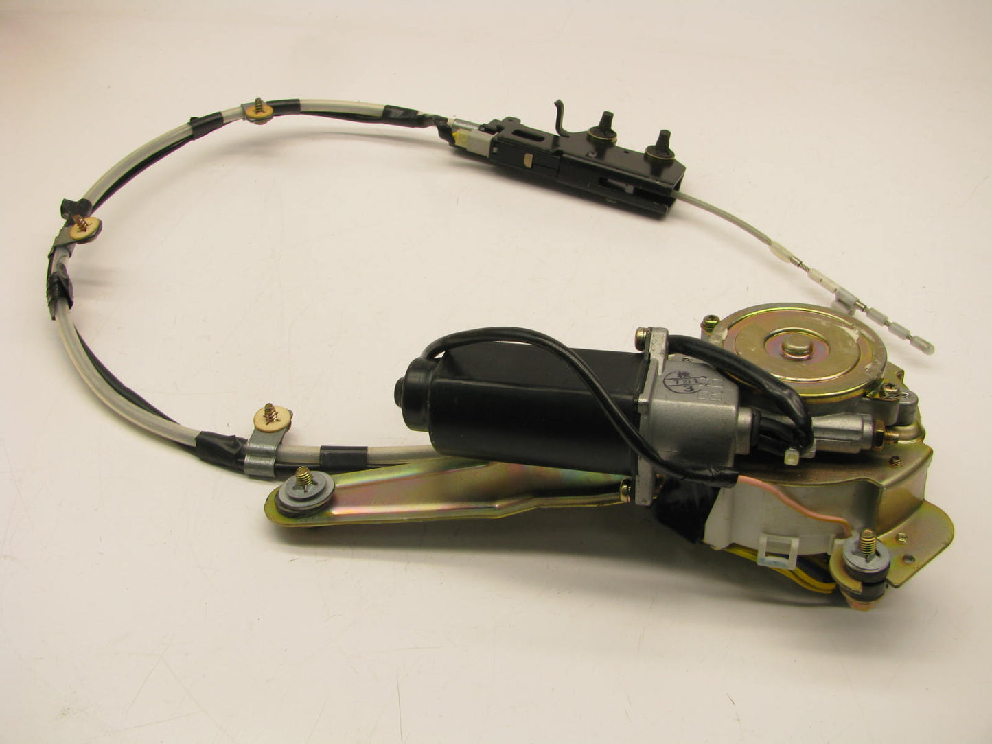 NEW - 162000-2211 Front Right Seat Belt Motor & Cable 1991-96 Escort SEDAN Only