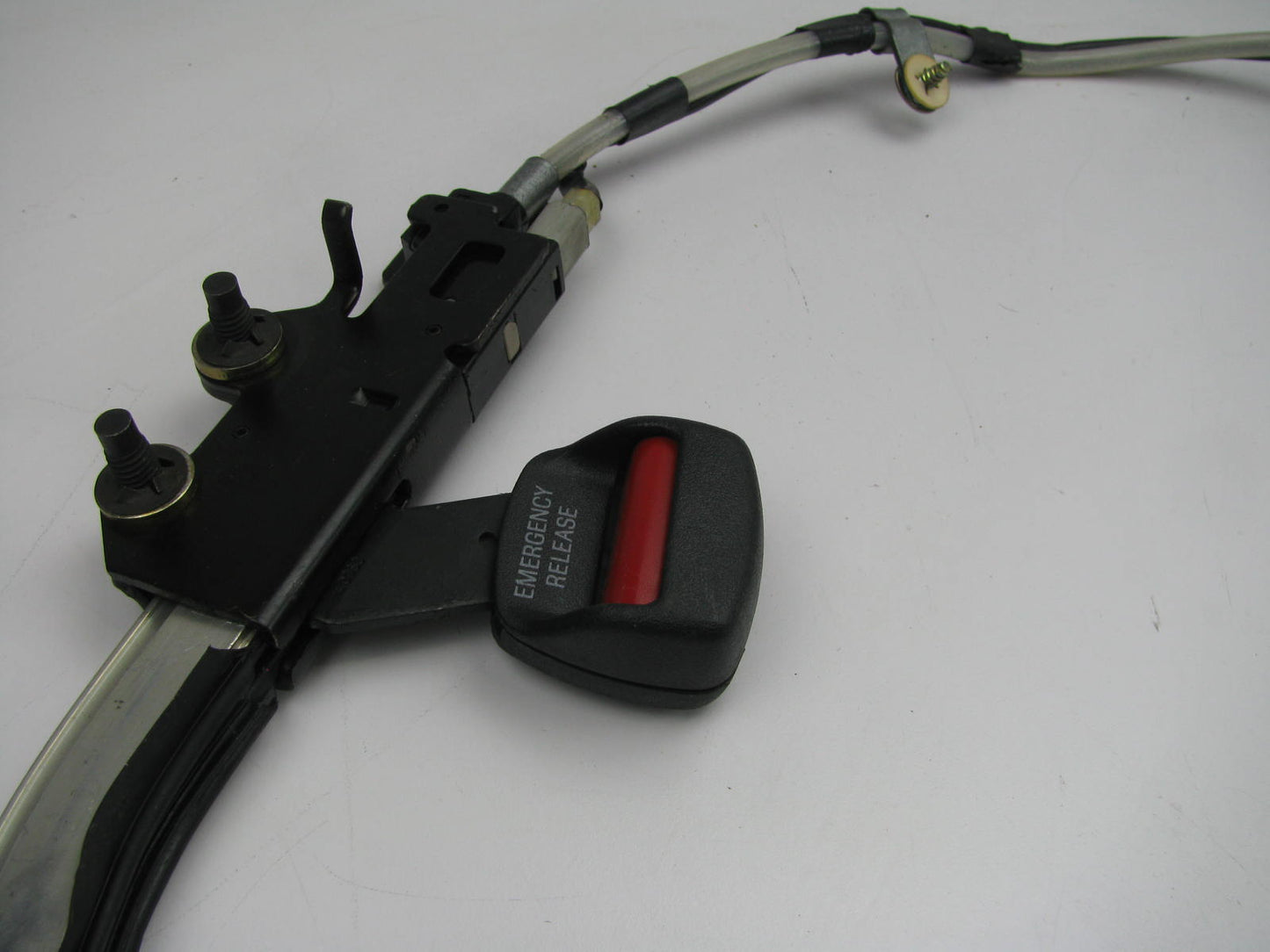 NEW - Out Of Box 162000-2221 Front Left Seat Belt Track & Motor 1991-96 Escort