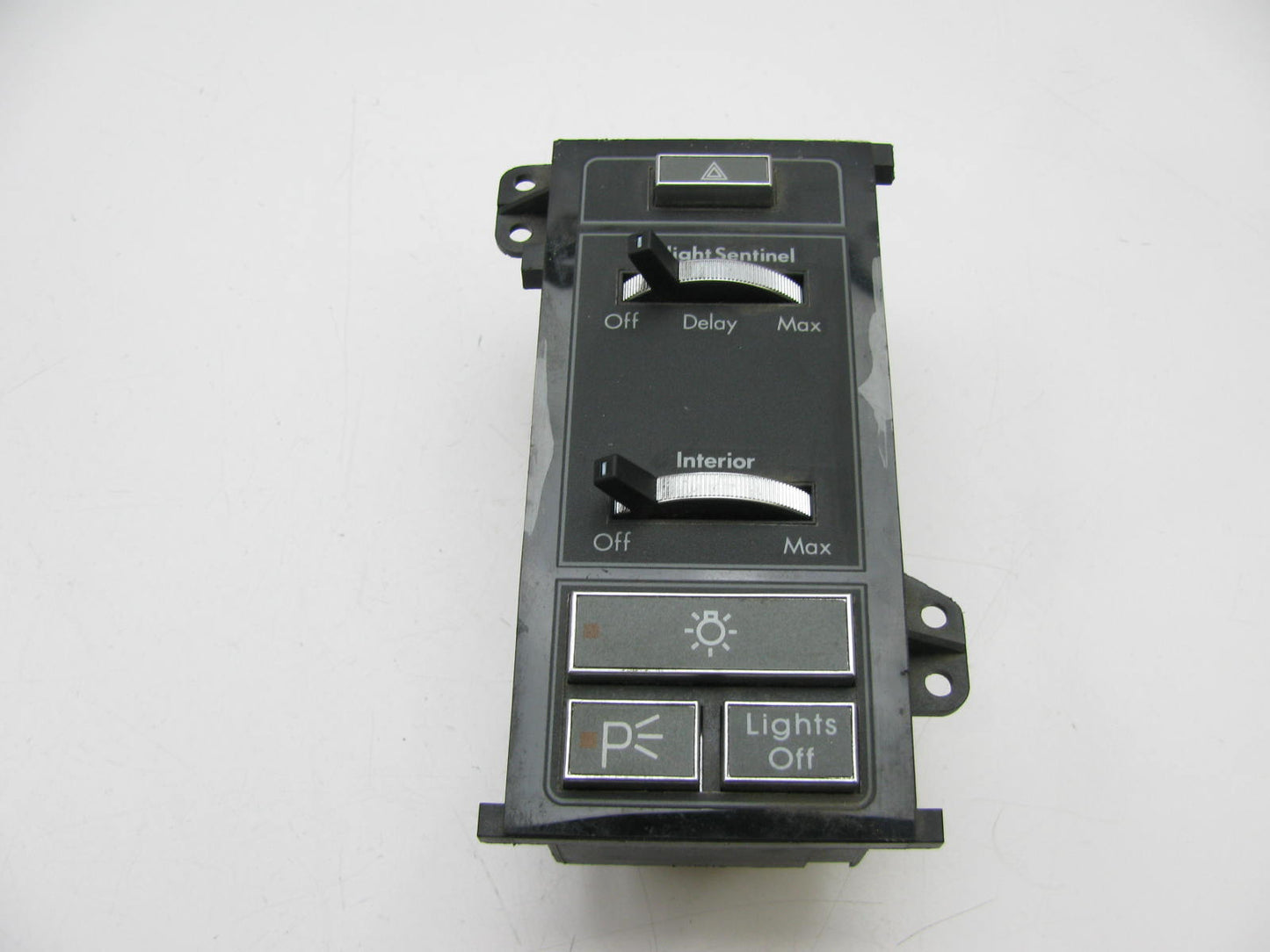 COSMETIC DAMAGE - OEM GM 1640025 Headlight Lamp Hazard Interior Light Switch