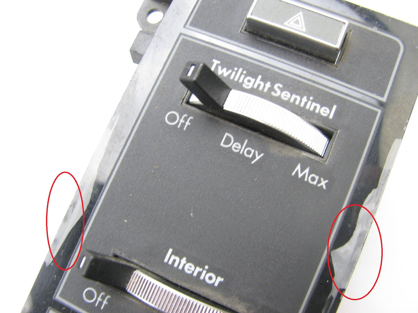 COSMETIC DAMAGE - OEM GM 1640025 Headlight Lamp Hazard Interior Light Switch