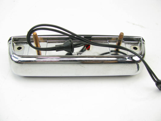 NEW - OUT OF BOX - OEM GM 16505468 Third 3rd Center Brake Light Lamp