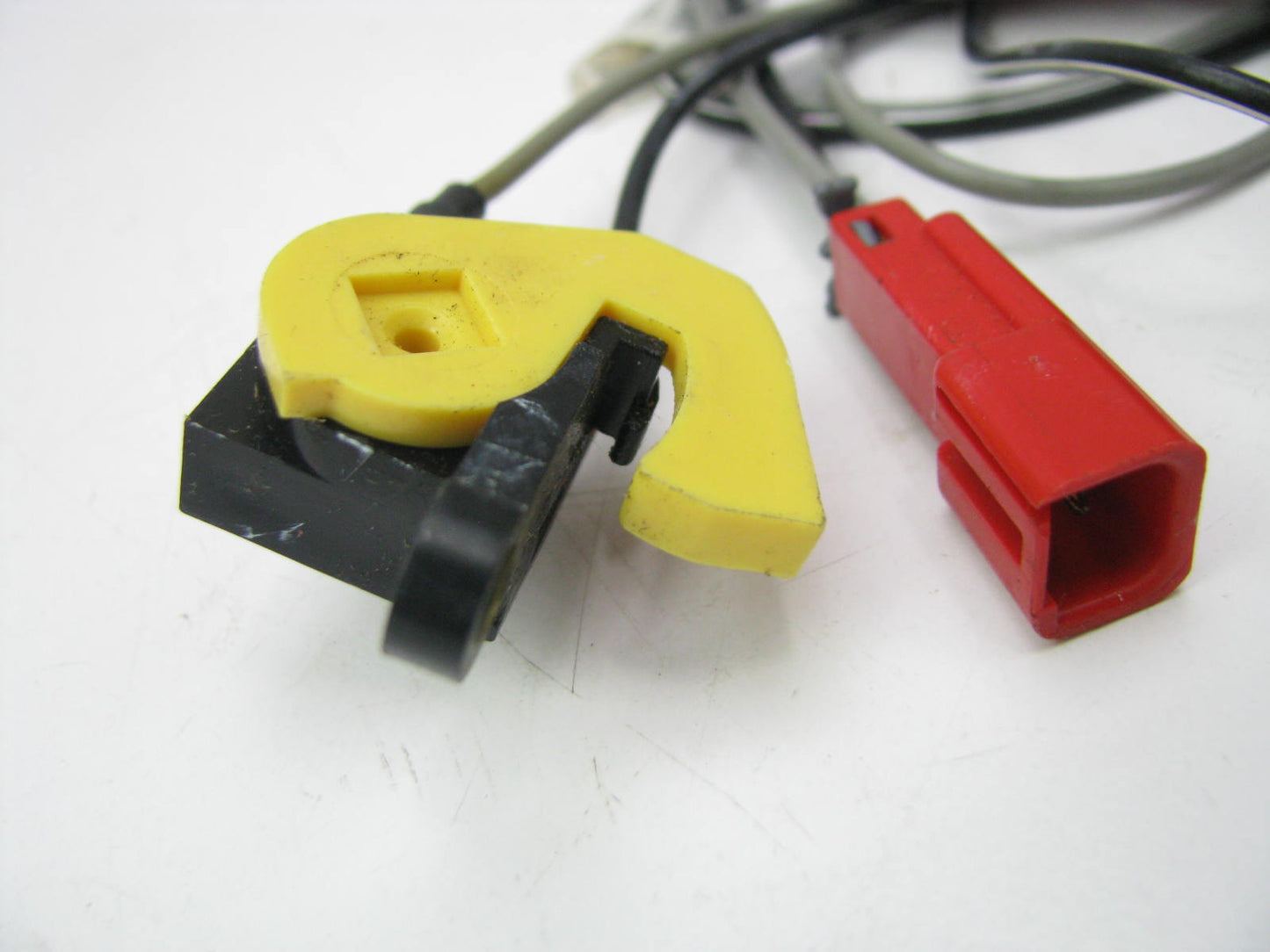 NEW - OUT OF BOX 16601912 Door Jamb Switch - Front / Rear Right