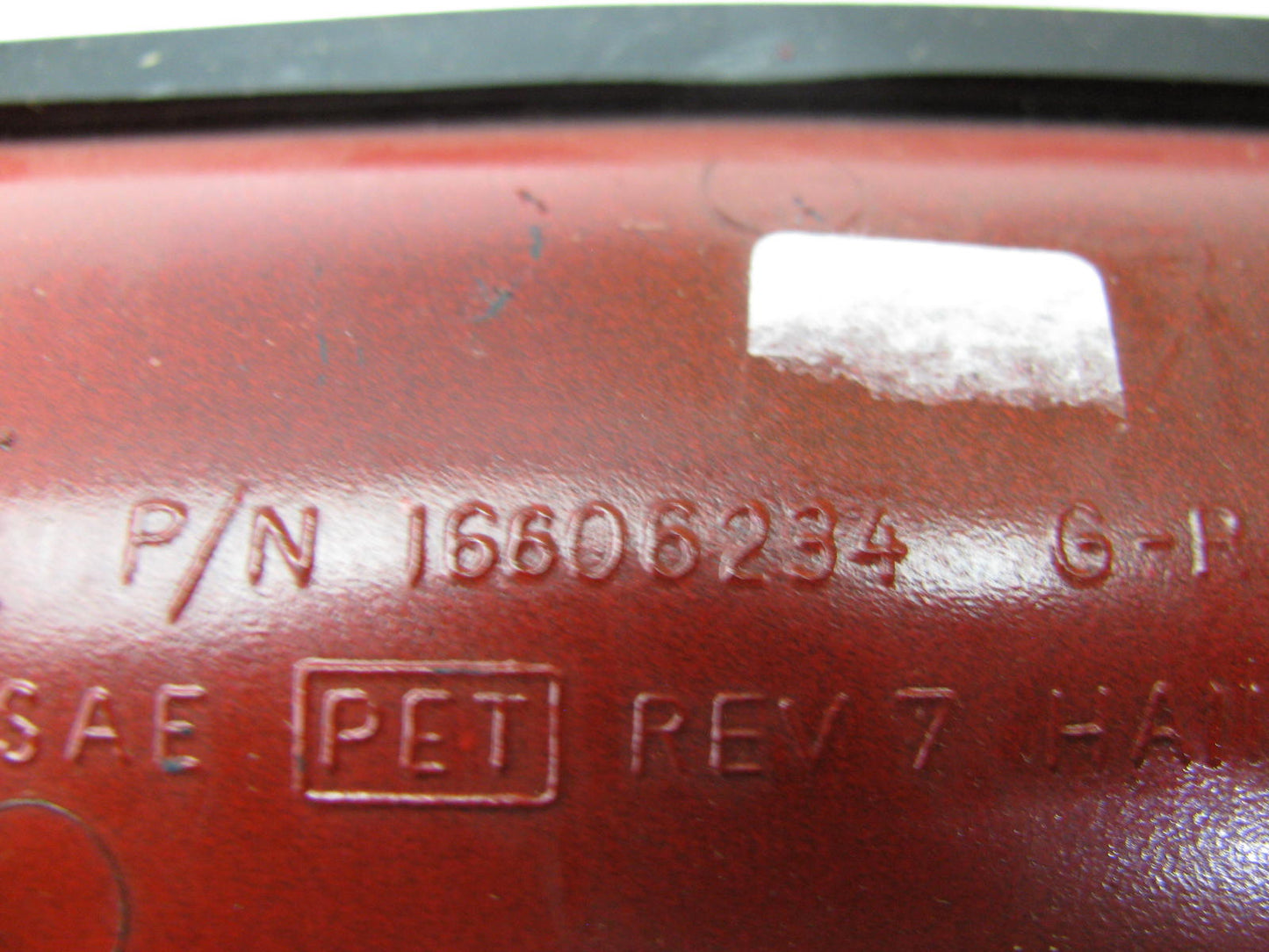 NEW UNBOXED OEM GM Right Rear Exterior Door Handle Bright Red 16606234