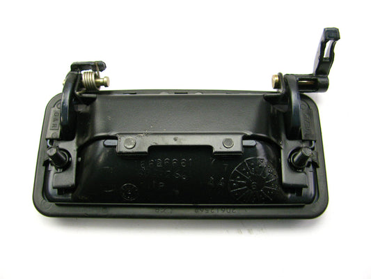 NEW - OUT OF BOX - OEM GM 16626661 Right Exterior Outside Door Handle