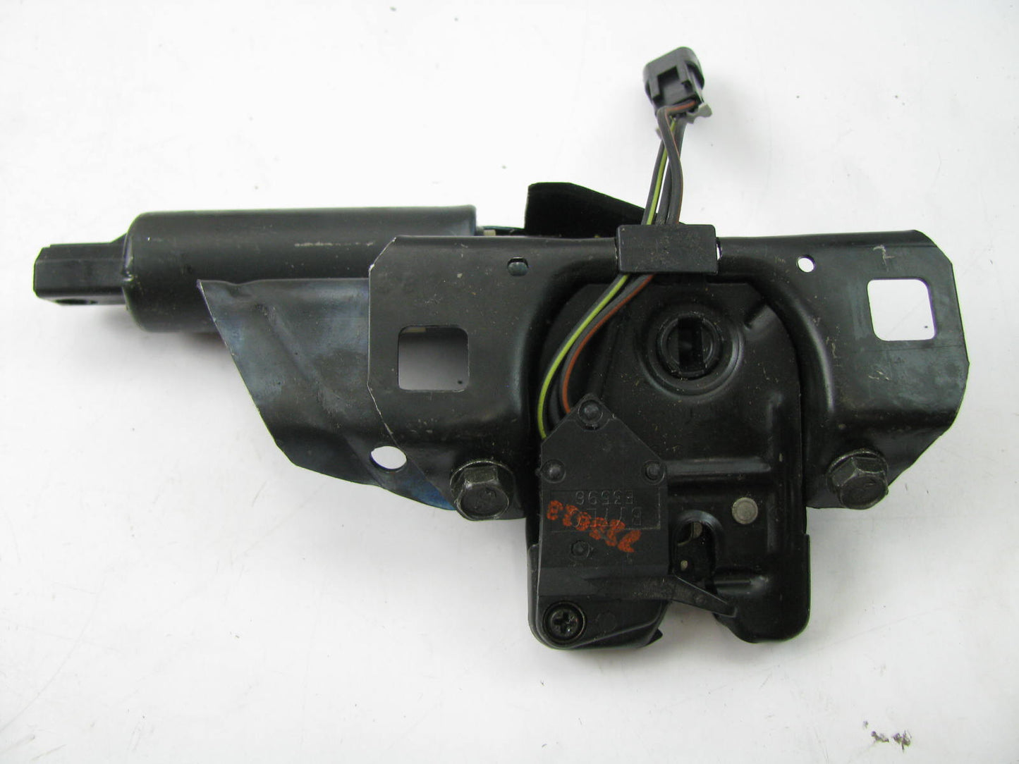 NEW - OUT OF BOX - OEM GM 16626972 Power Trunk Lid Lock Release Actuator