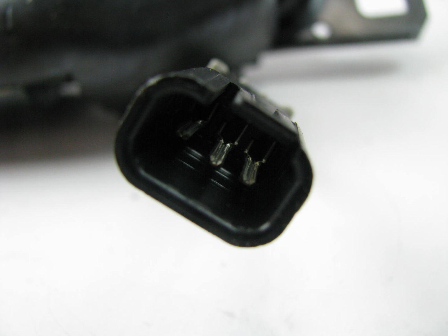 NEW - OUT OF BOX - OEM GM 16626972 Power Trunk Lid Lock Release Actuator