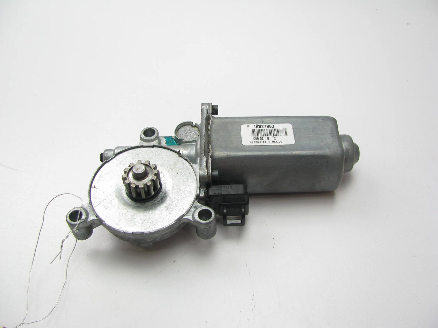 New Out Of Box 16627963 Front Power Window Motor