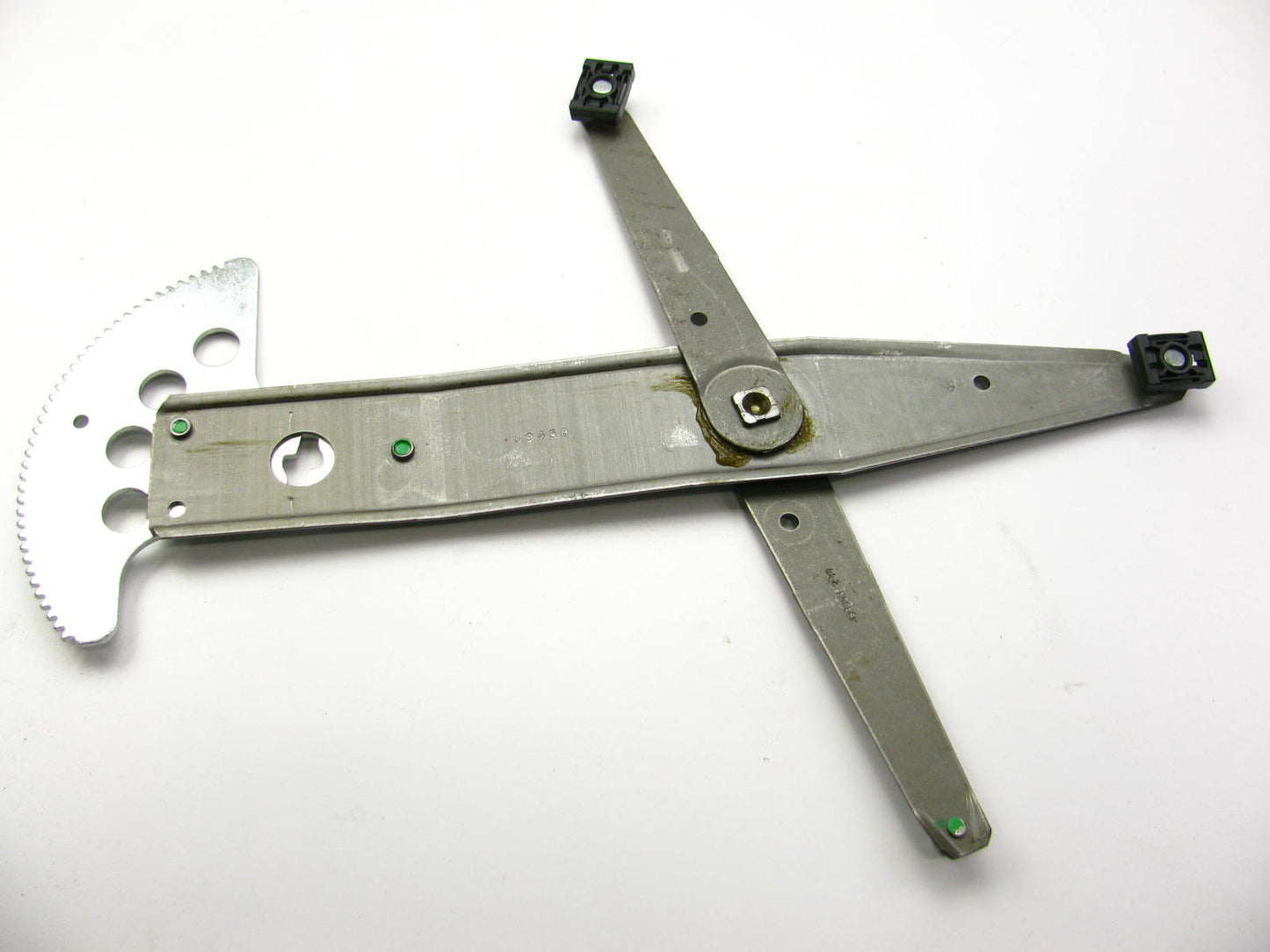 NEW - OUT OF BOX - 16629474 FRONT RIGHT Window Regulator