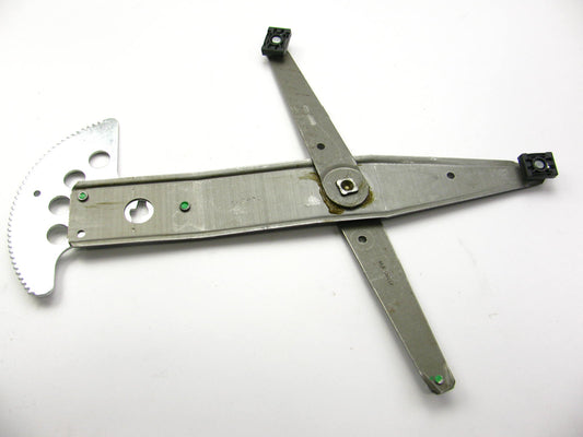 NEW - OUT OF BOX - 16629474 FRONT RIGHT Window Regulator