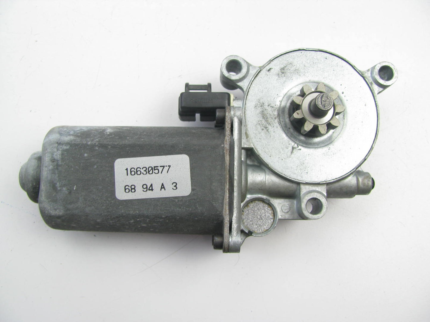 NEW - OUT OF BOX - OEM GM 16630577 Front Left Drivers Side Power Window Motor