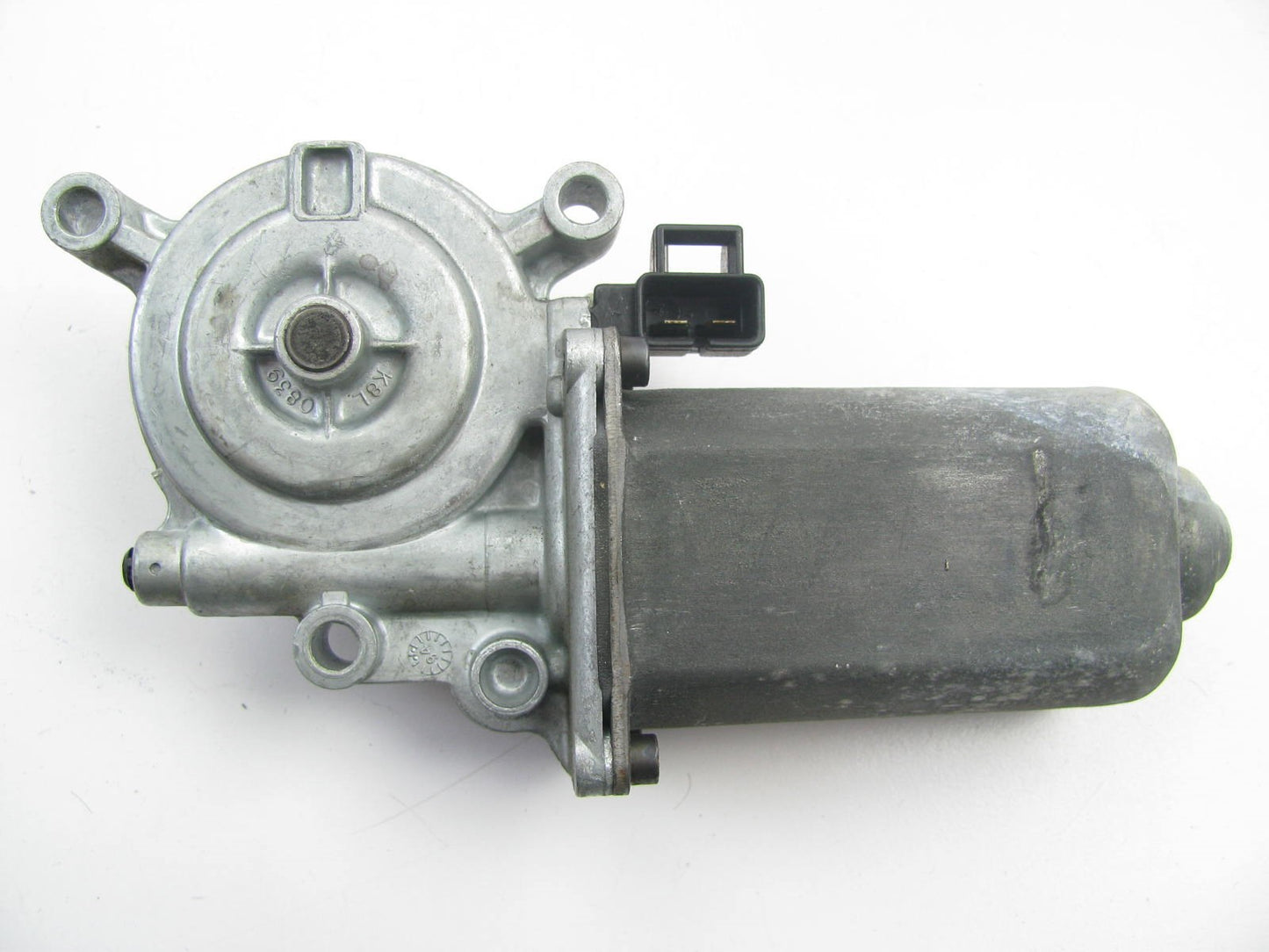 NEW - OUT OF BOX - OEM GM 16630577 Front Left Drivers Side Power Window Motor