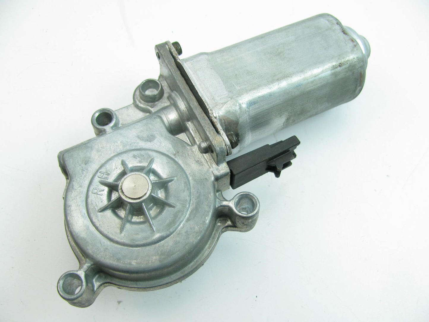 NOS  - OUT OF BOX 16631016 Power Window Motor -  Right