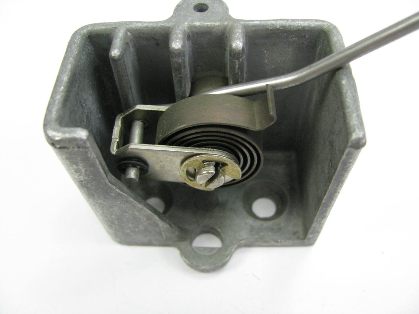 NEW - OUT OF BOX 170-1445 Carburetor Choke Thermostat 79-80 Thermoquad IHC 4-BBL