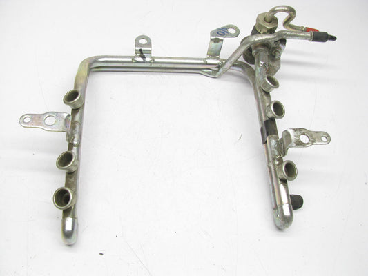 NEW UNBOXED OEM Fuel Rail W/ Regulator For 1992-95 GM 3.8L V6  WITHOUT INJECTORS