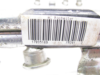 NEW UNBOXED OEM Fuel Rail W/ Regulator For 1992-95 GM 3.8L V6  WITHOUT INJECTORS