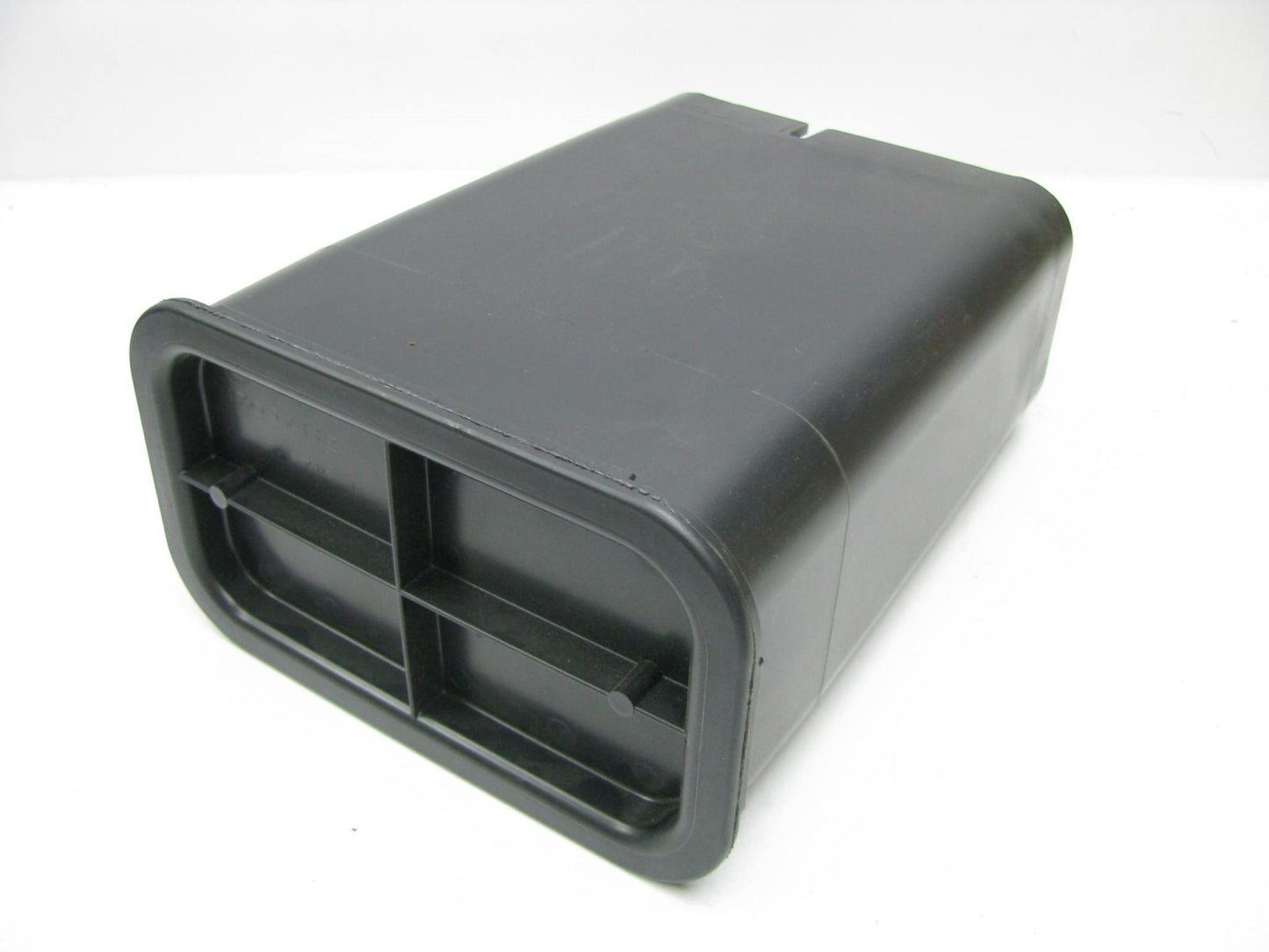 NEW - OUT OF BOX - OEM GM 17097118 Charcoal Fuel Vapor Canister CP1050