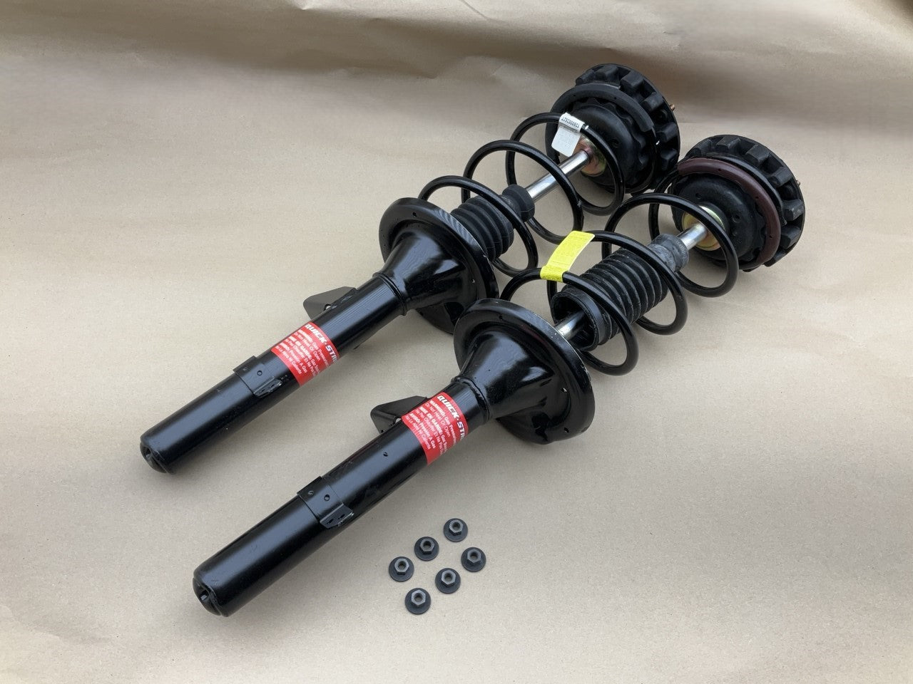 (2) NEW UNBOXED Monroe 171616 Rear Strut With Coil Spring