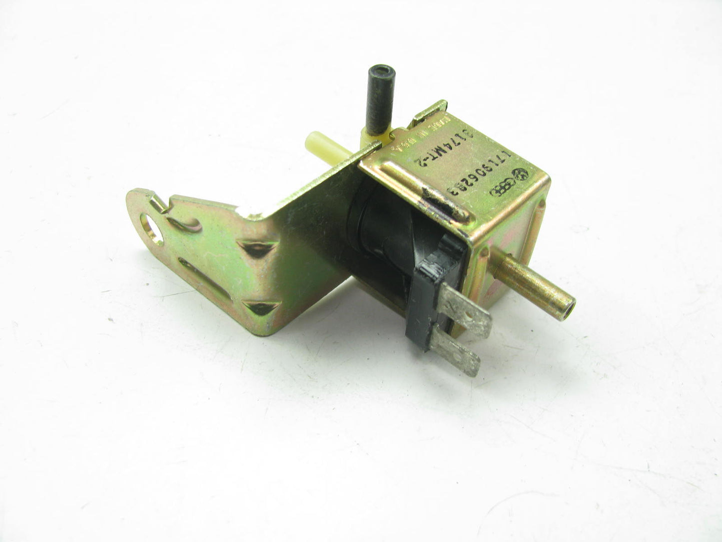 New OEM Unboxed Volkswagen A/C Solenoid Valve For 85-93 Cariolet 84 Rabbit