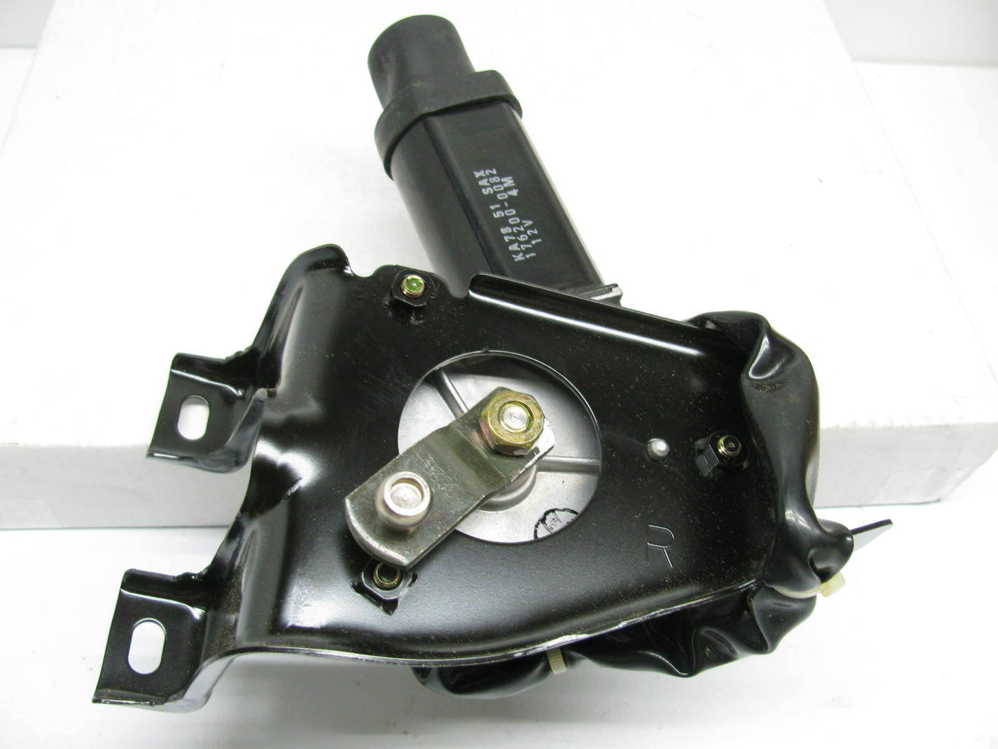 NEW OUT OF BOX OEM 93-97 FORD Probe Right Passengers Headlight Motor 176200-0082
