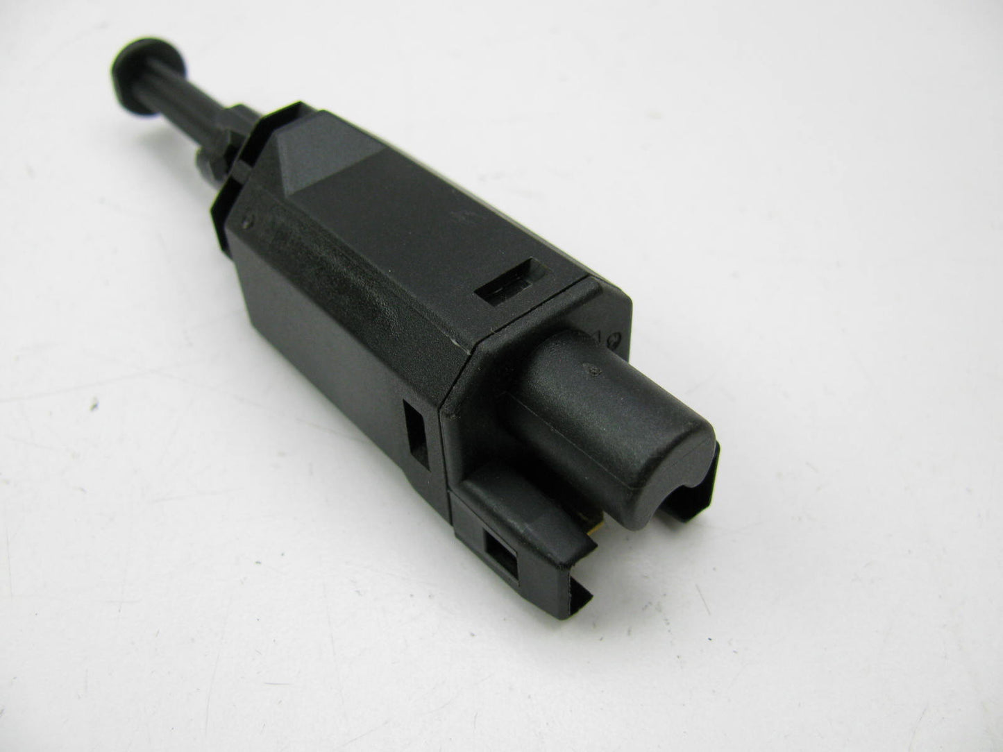 NEW - OUT OF BOX 1802-35997 Brake Light Switch - 1S6951 SL146 E875 S6108