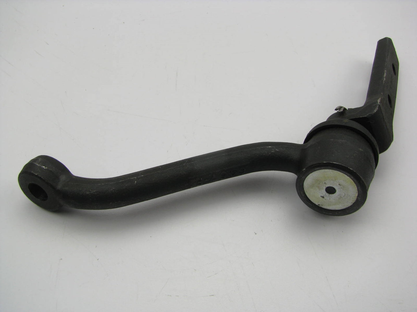 NEW - OUT OF BOX - TRW 18748 Steering Idler Arm