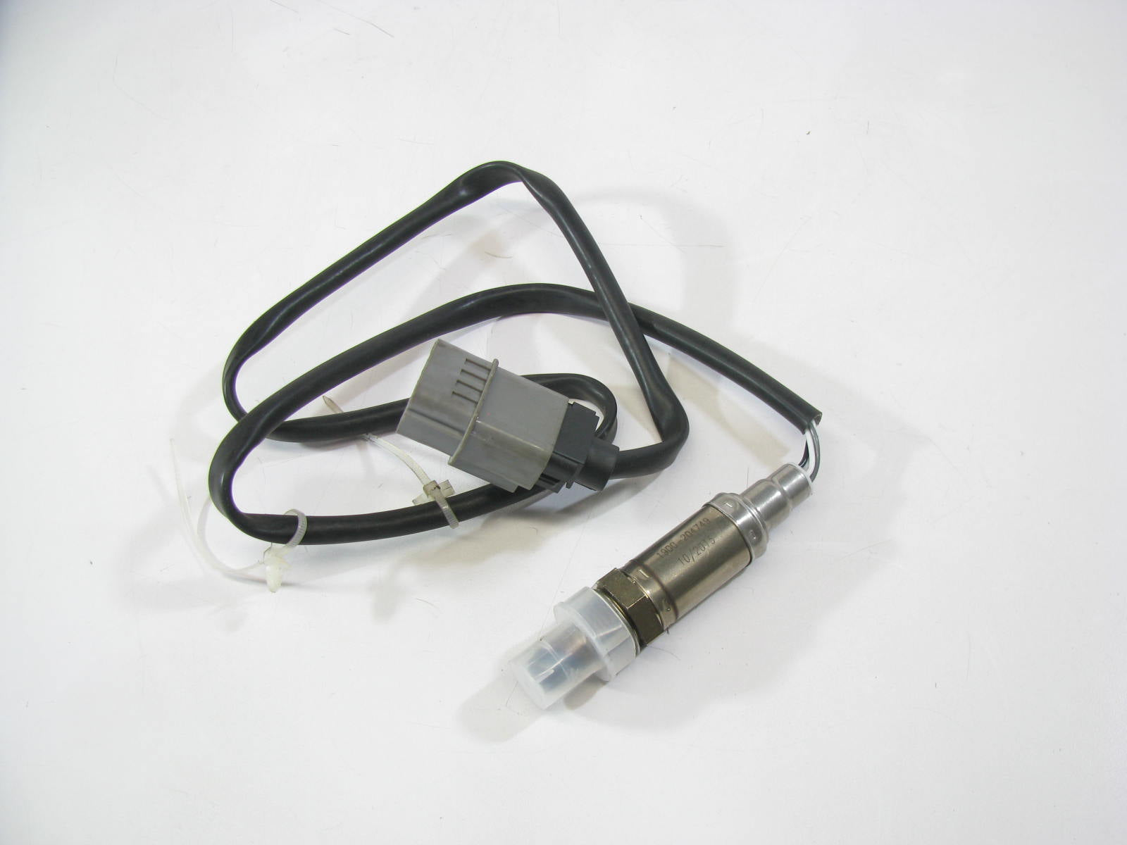 NEW - OUT OF BOX 1900-204749 Oxygen O2 Sensor - Downstream / Center ...